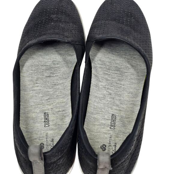 Cloudsteppers by Clarks Women's Ayla Blair Shoe Black Perforated Leather Size 9 - Picture 6 of 9